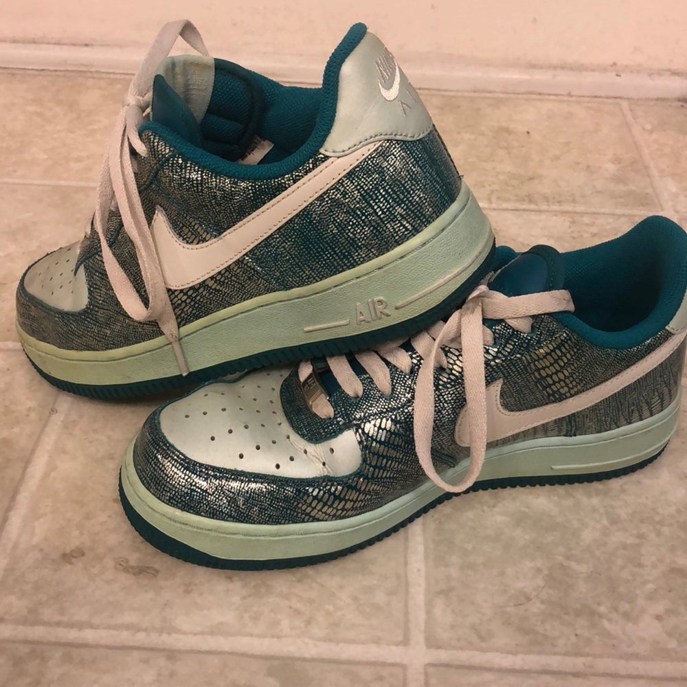 Vintage Nike Air Sneakers